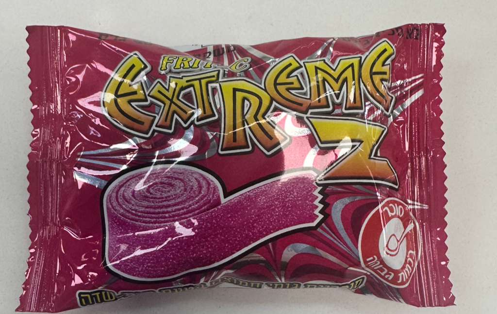 Extreme Z - Strawberry Flavor Roll Up Candy